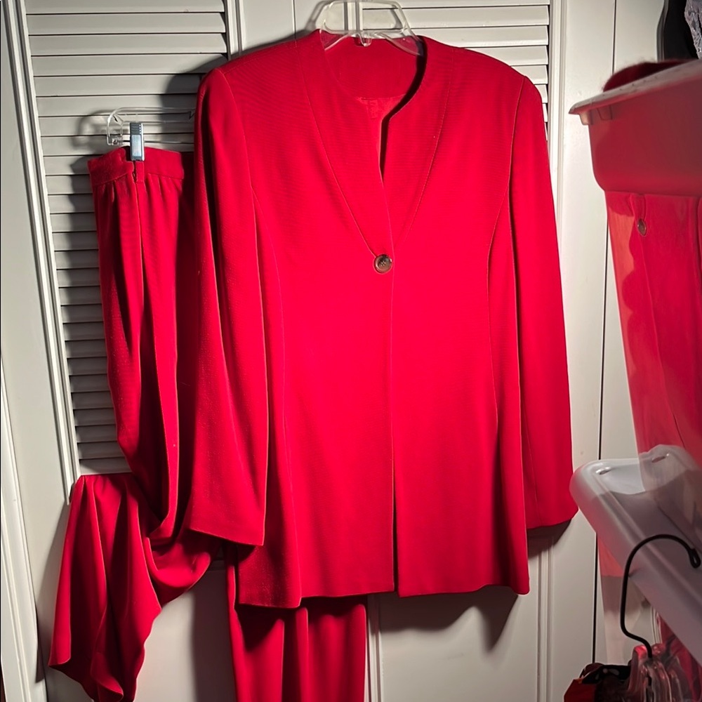 Pantsuit by Ellen Tracy ! Size 10 Loose Fitting jacket